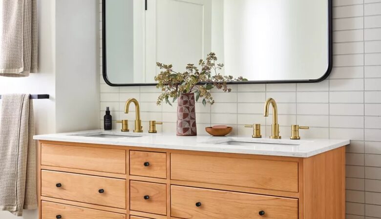 Bathroom Vanity Ideas That Add Both Storage and Style
