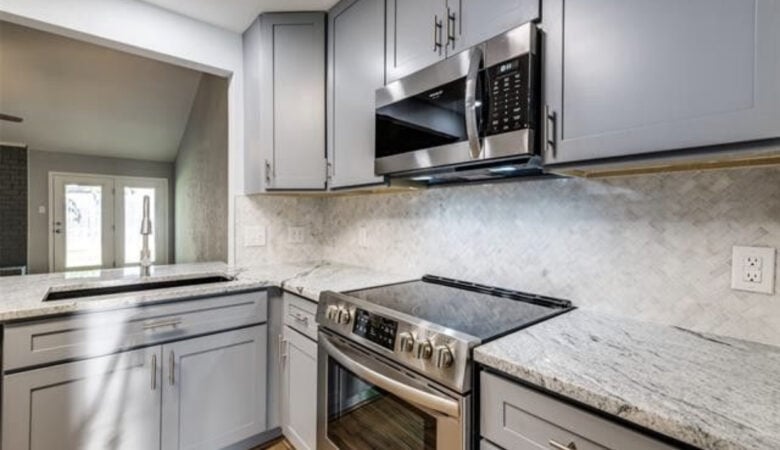 Remodel Now or Wait? How Tarrant County Homeowners Decide