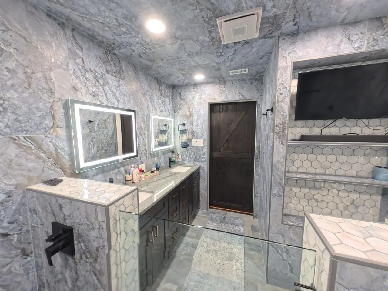 Still from the 360&deg; virtual tour &mdash; master bathroom remodel, Fort Worth, TX